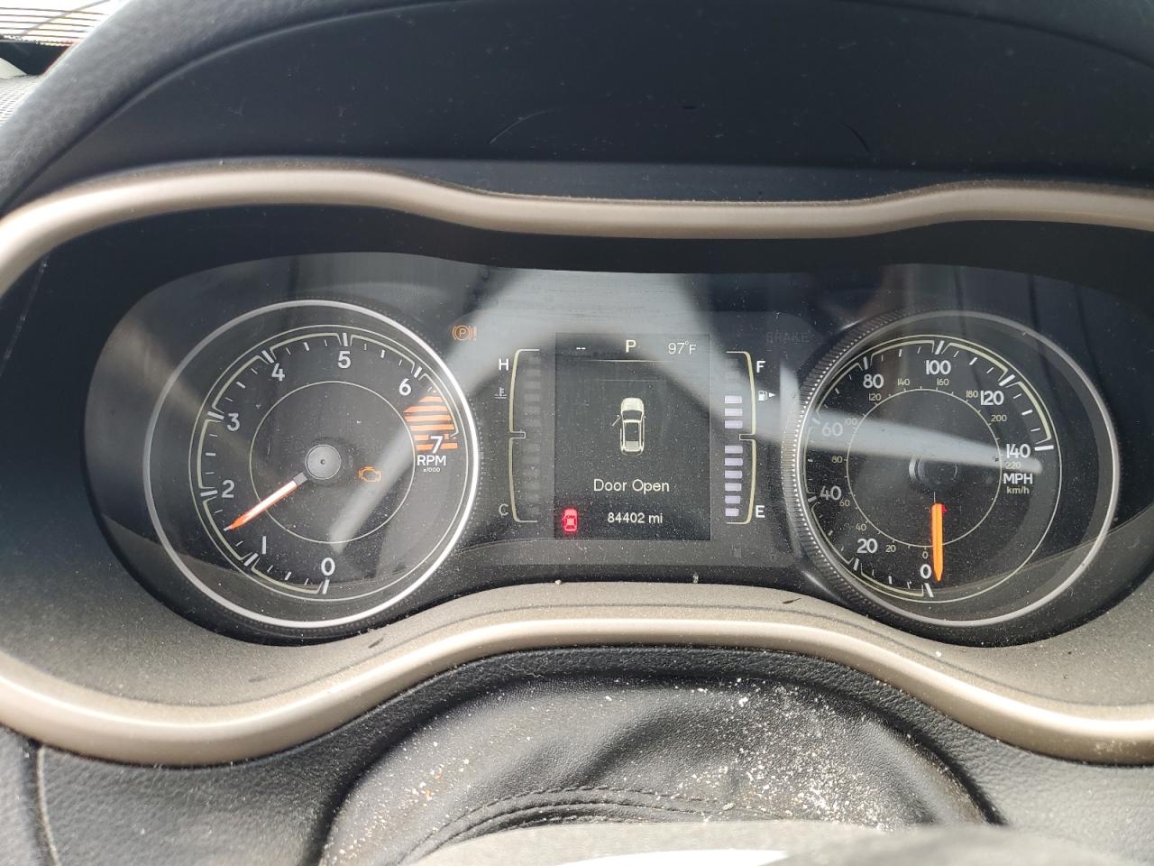 1C4PJMCB8GW367073 2016 Jeep Cherokee Latitude