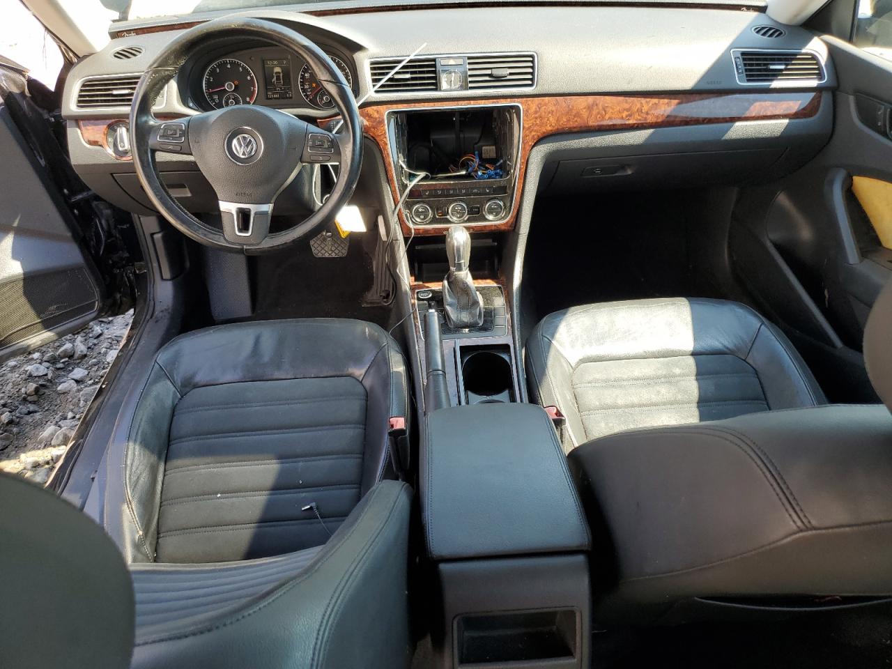 1VWCH7A30CC109601 2012 Volkswagen Passat Sel