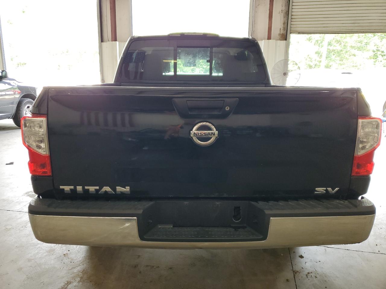 1N6AA1EK5JN503154 2018 Nissan Titan S