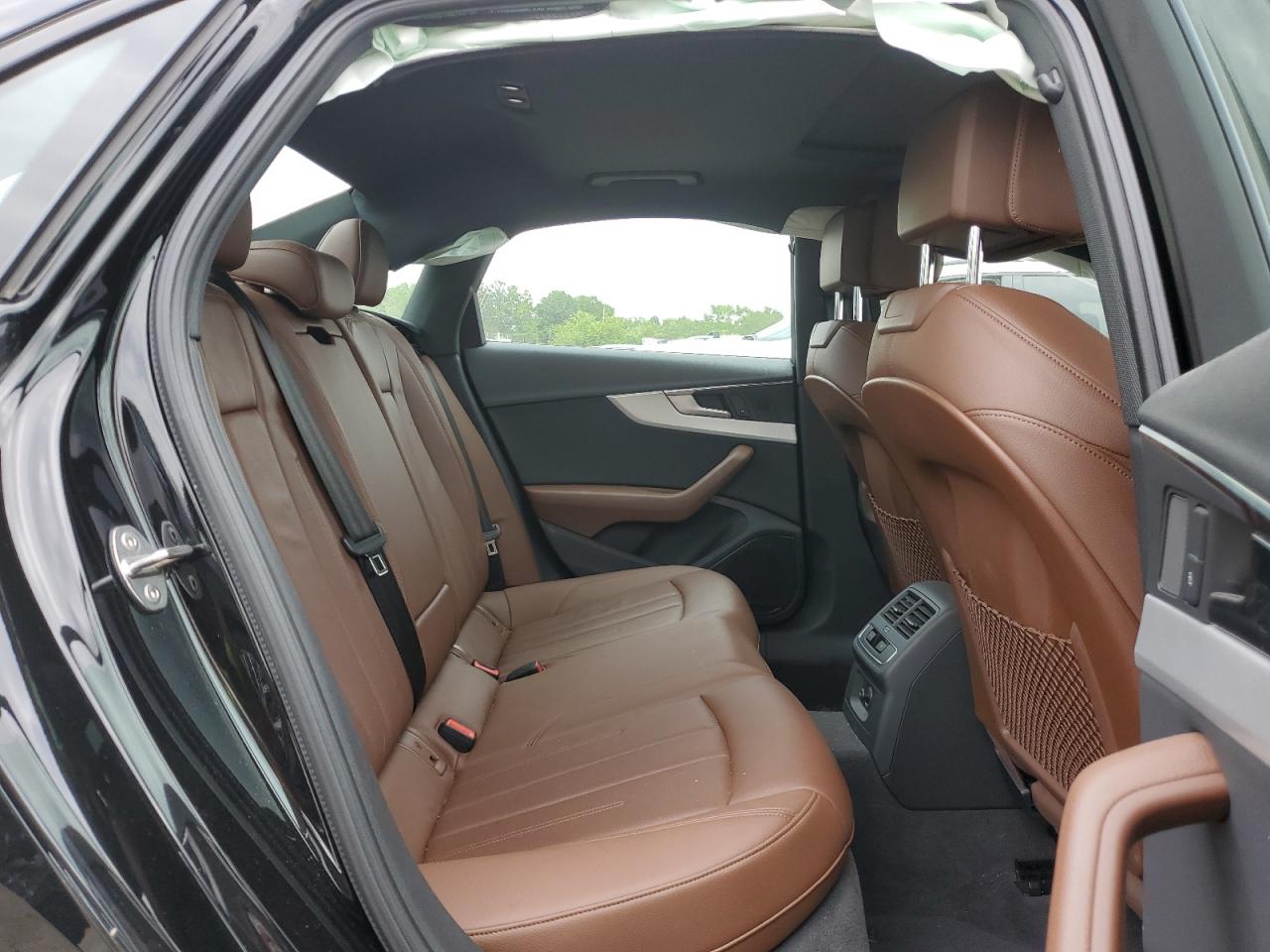 WAUDNAF43JA151992 2018 Audi A4 Premium