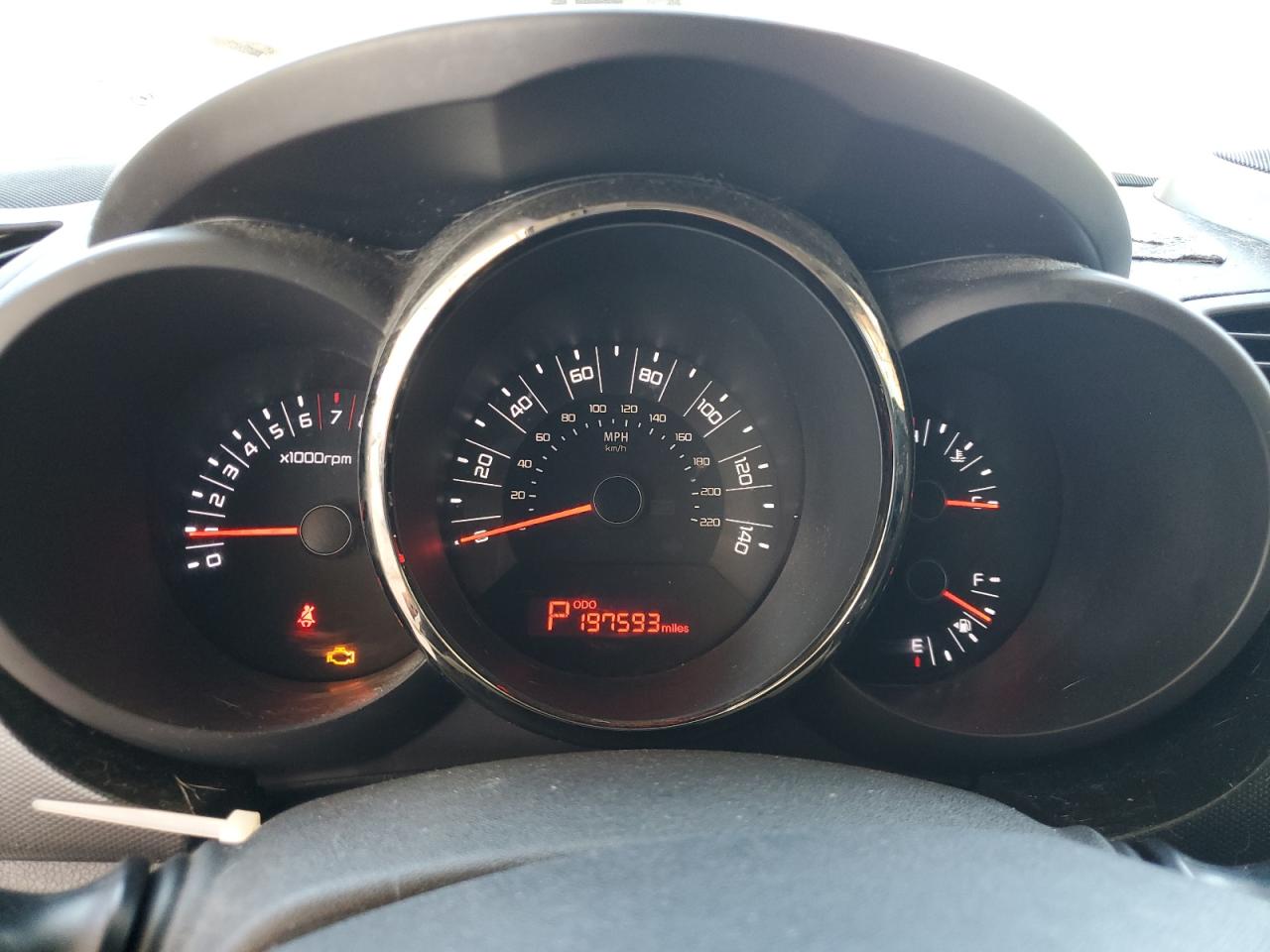 KNDJT2A27B7729324 2011 Kia Soul +