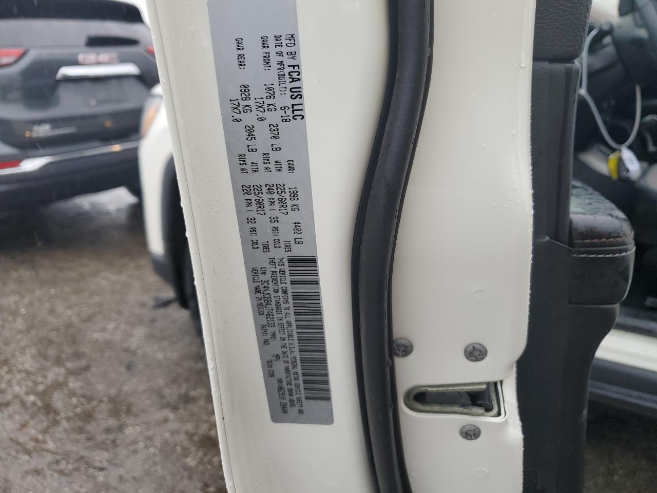 3C4NJCBB4JT462133 2018 Jeep Compass Latitude