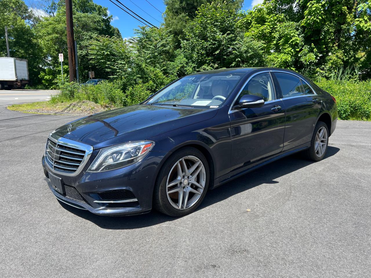 2015 Mercedes-Benz S 550 4Matic vin: WDDUG8FB6FA122018