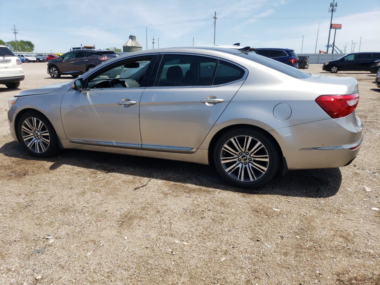 2014 Kia Cadenza Premium vin: KNALN4D77E5120382