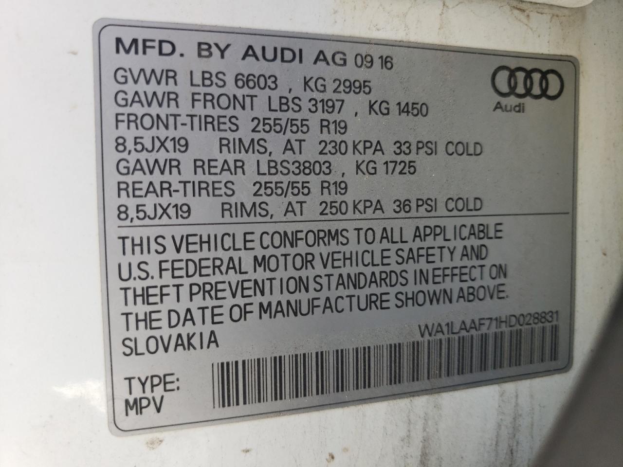 WA1LAAF71HD028831 2017 Audi Q7 Premium Plus