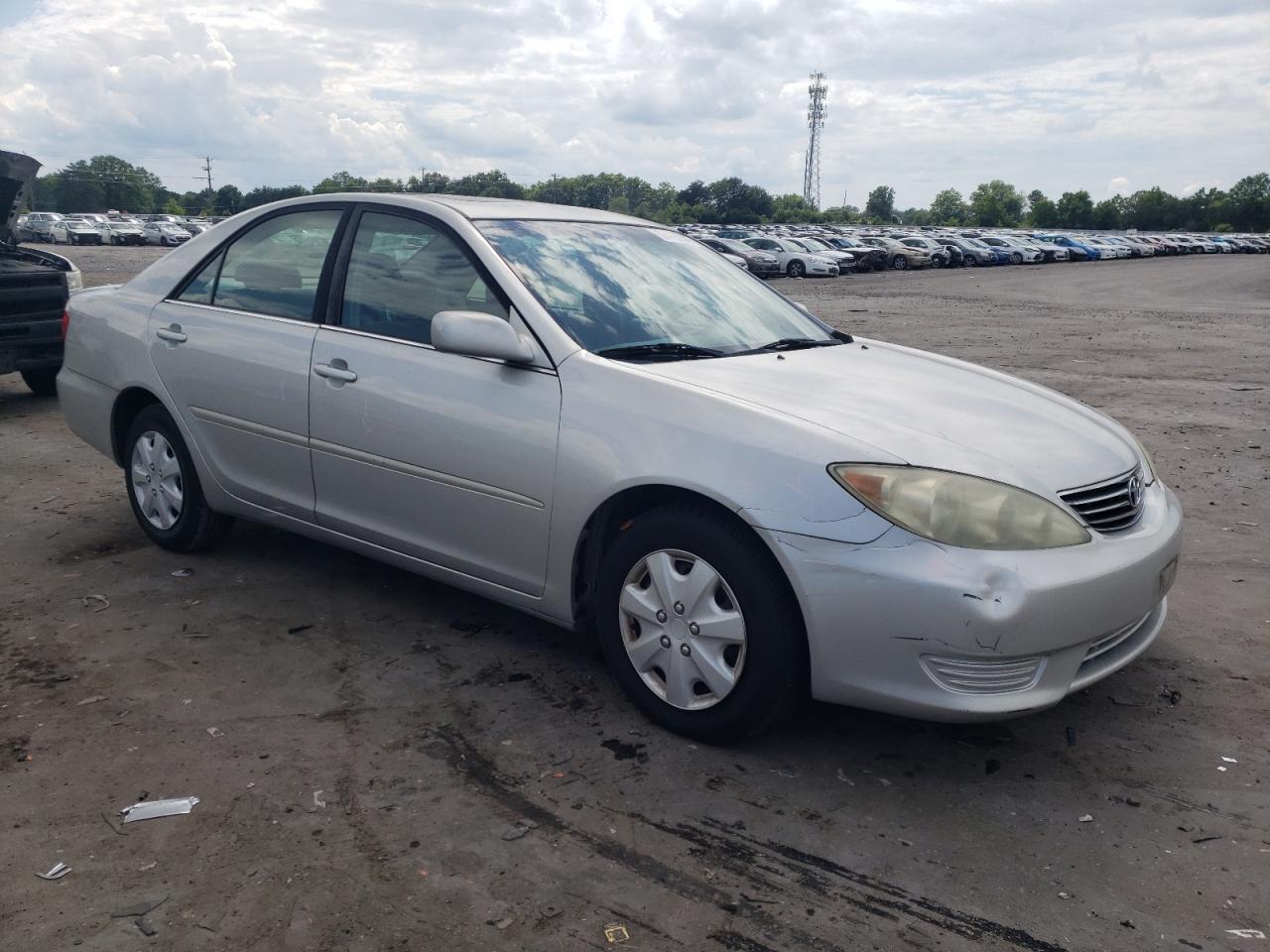 4T1BE30K05U542689 2005 Toyota Camry Le