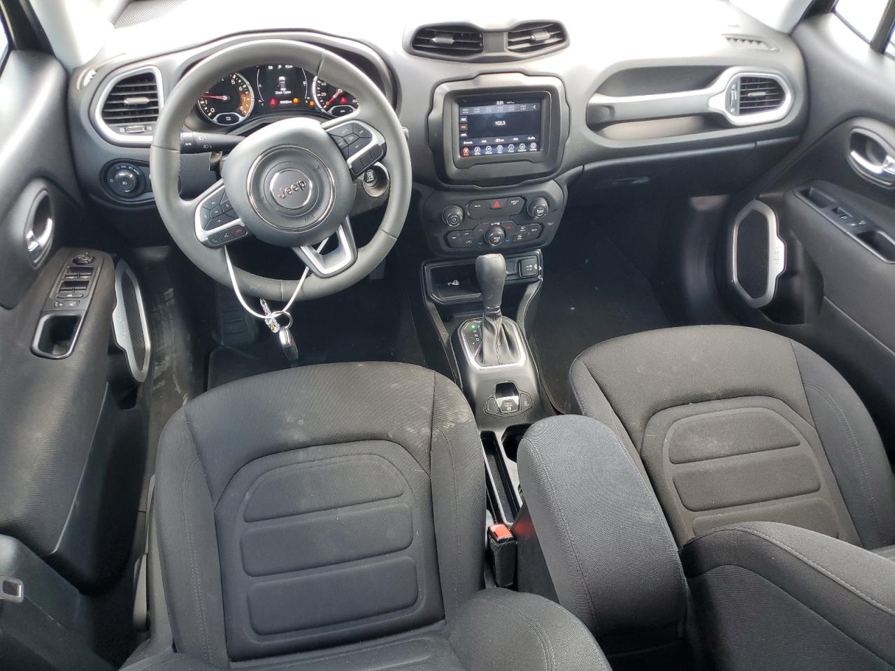 ZACCJABB0JPJ06925 2018 Jeep Renegade Latitude