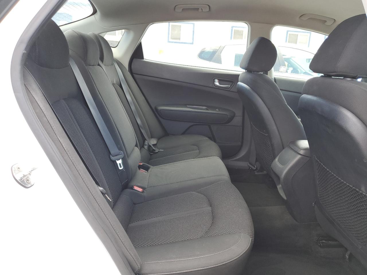 5XXGT4L33LG390002 2020 Kia Optima Lx