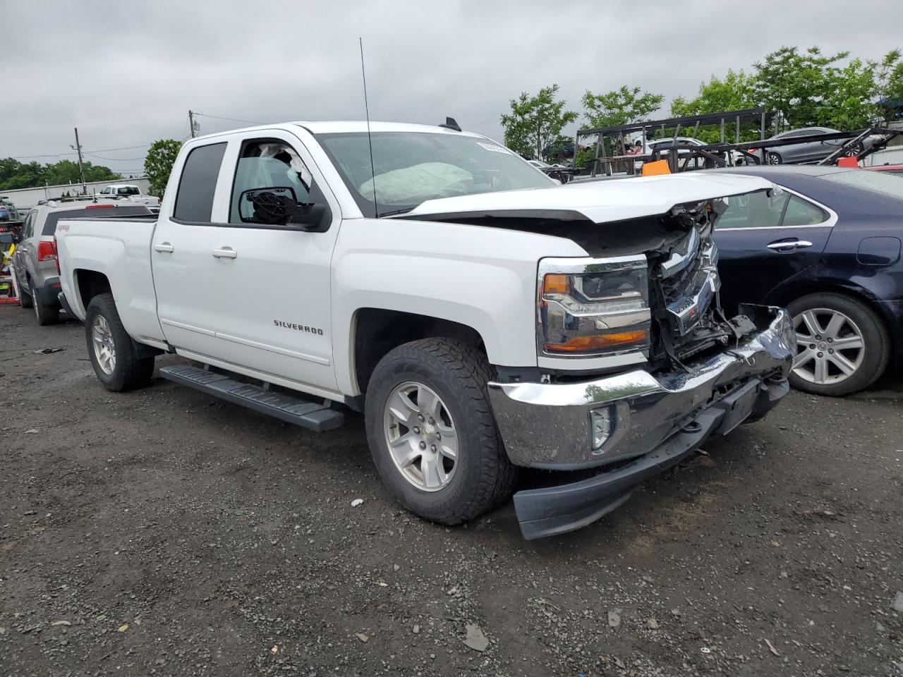 1GCVKREC7HZ273015 2017 Chevrolet Silverado K1500 Lt