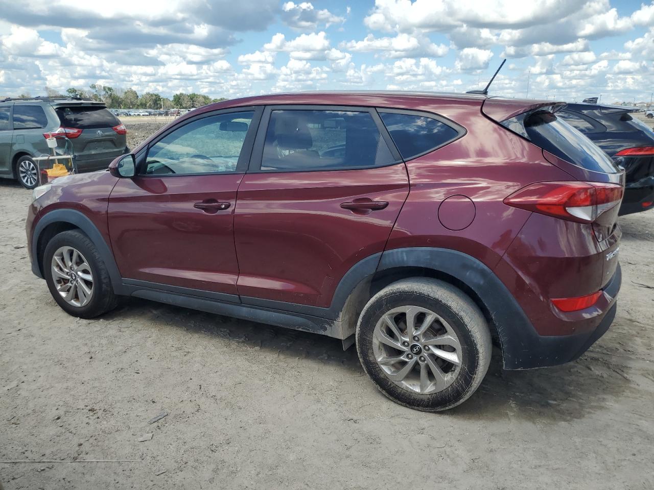 2017 Hyundai Tucson Se vin: KM8J23A44HU393793