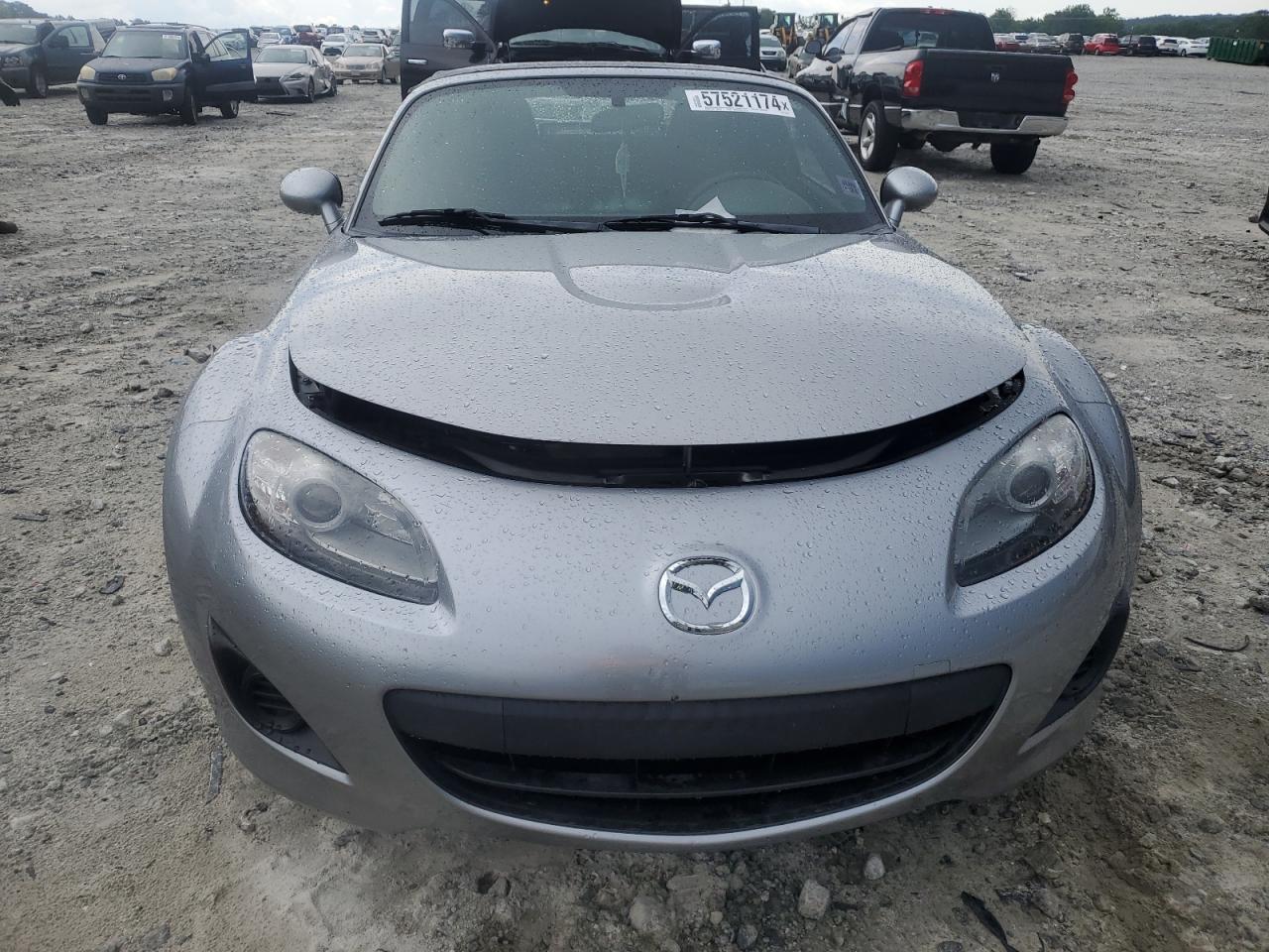 JM1NC2JF1B0218656 2011 Mazda Mx-5 Miata