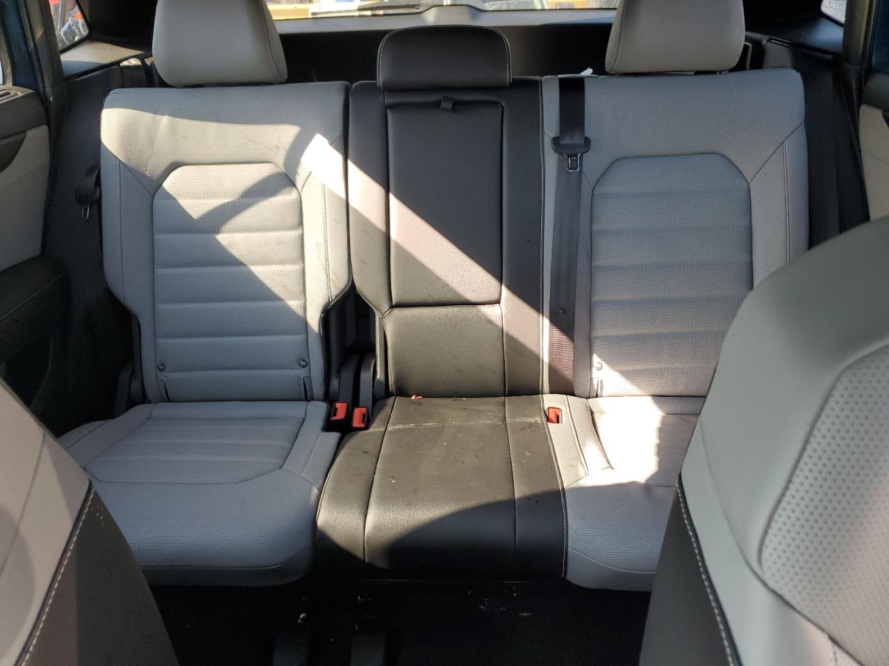 1V2AE2CA1RC221137 2024 Volkswagen Atlas Cross Sport Sel R-Line