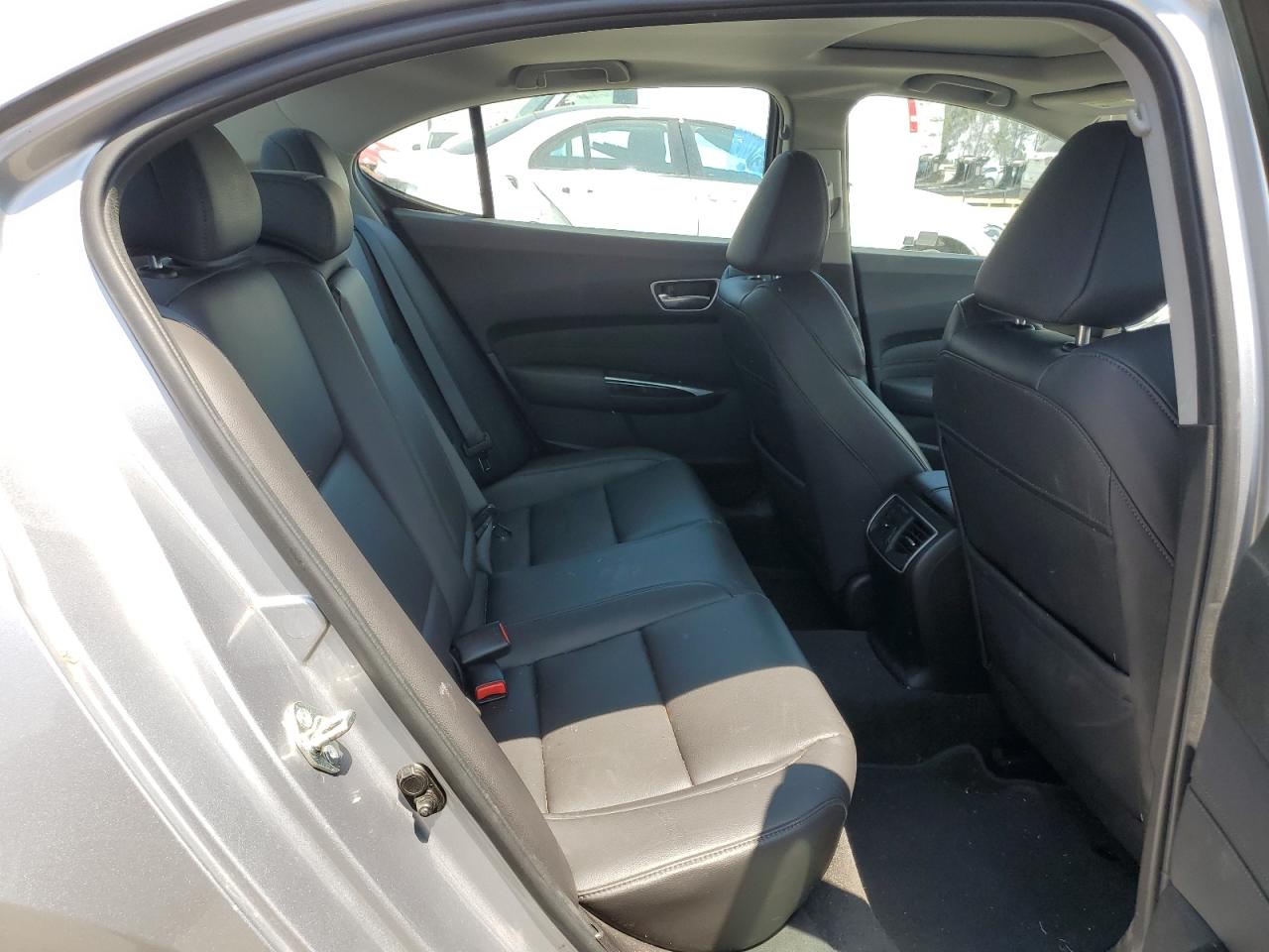 19UUB1F32JA002249 2018 Acura Tlx