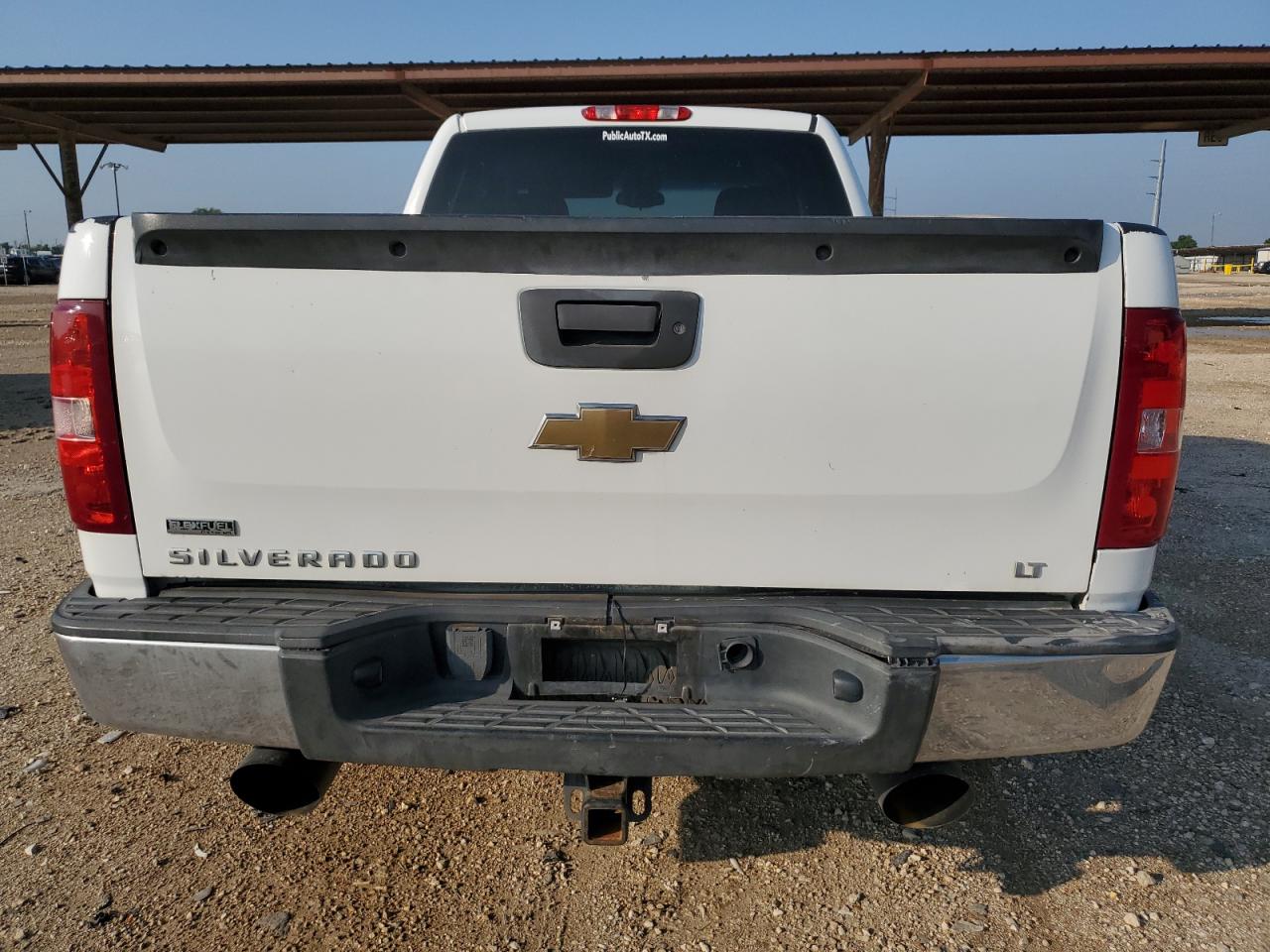 1GCRCSE08BZ322953 2011 Chevrolet Silverado C1500 Lt
