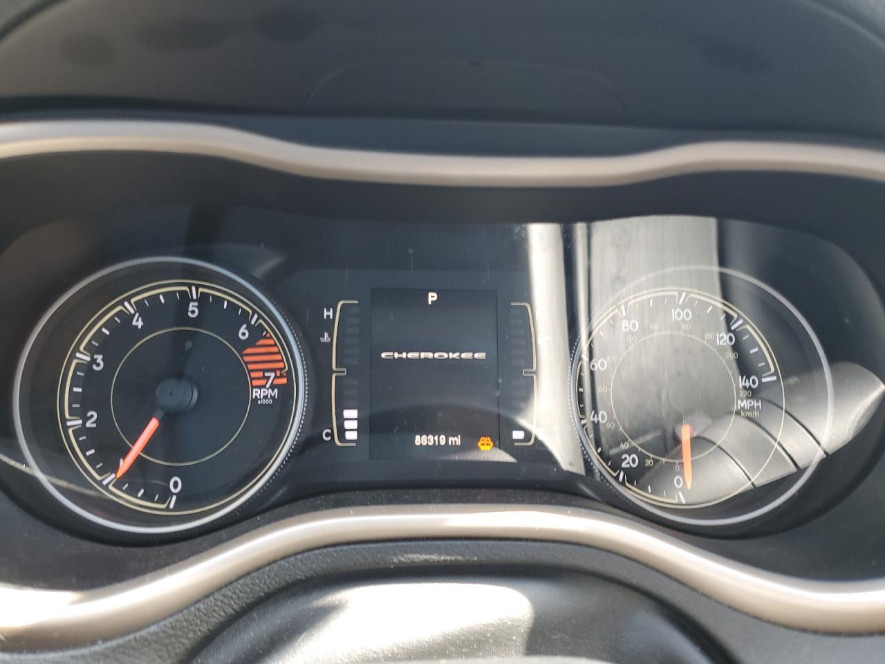 1C4PJLCB8GW315503 2016 Jeep Cherokee Latitude