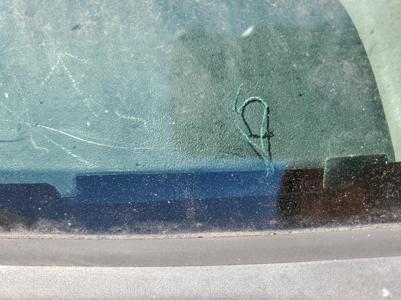 1FMYU22X5WUD11546 1998 Ford Explorer