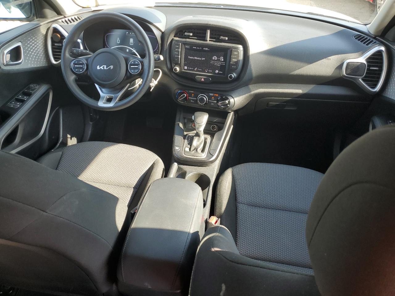 KNDJ23AUXP7843223 2023 Kia Soul Lx