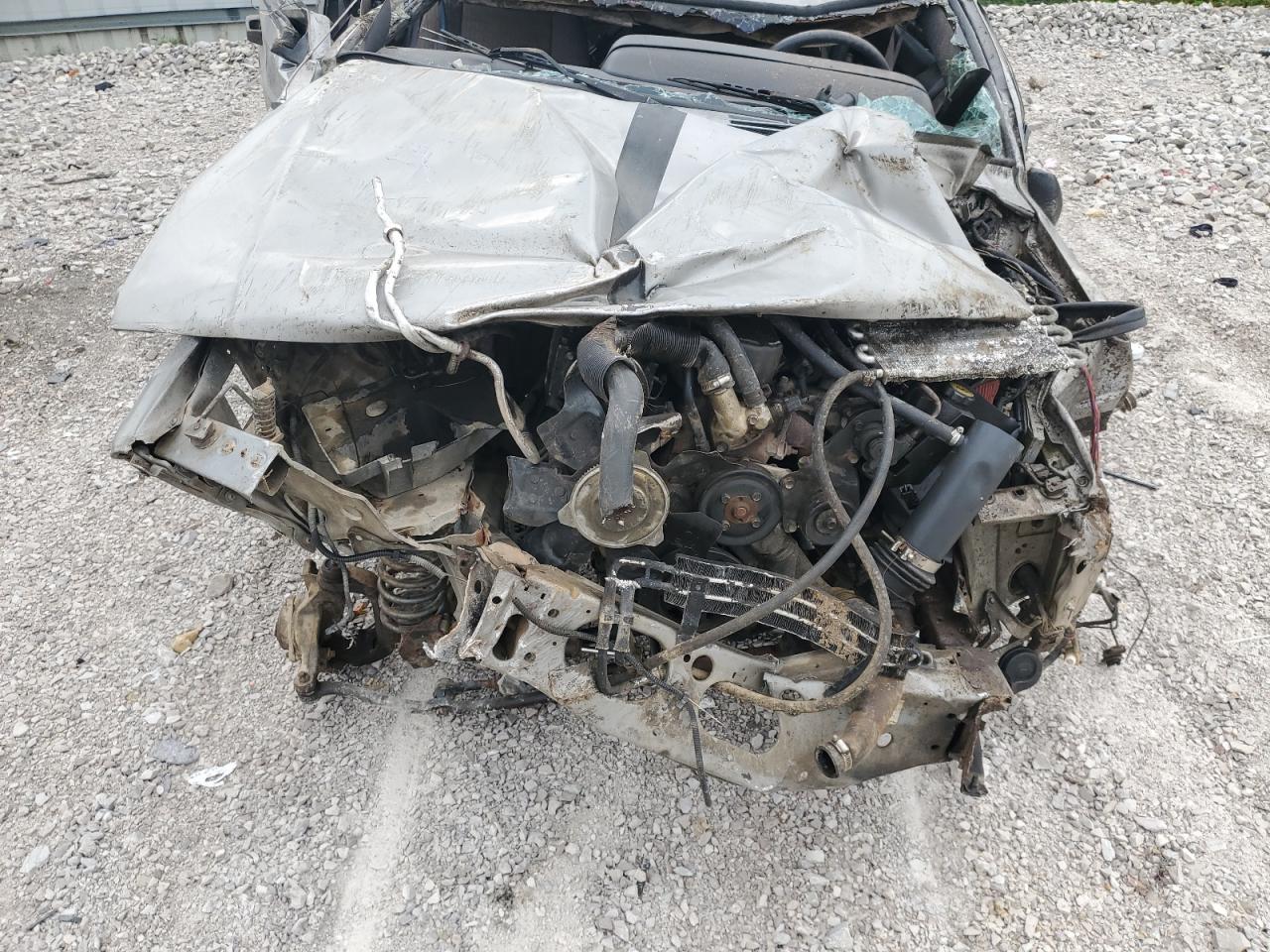 1J4FF48S3YL161842 2000 Jeep Cherokee Sport