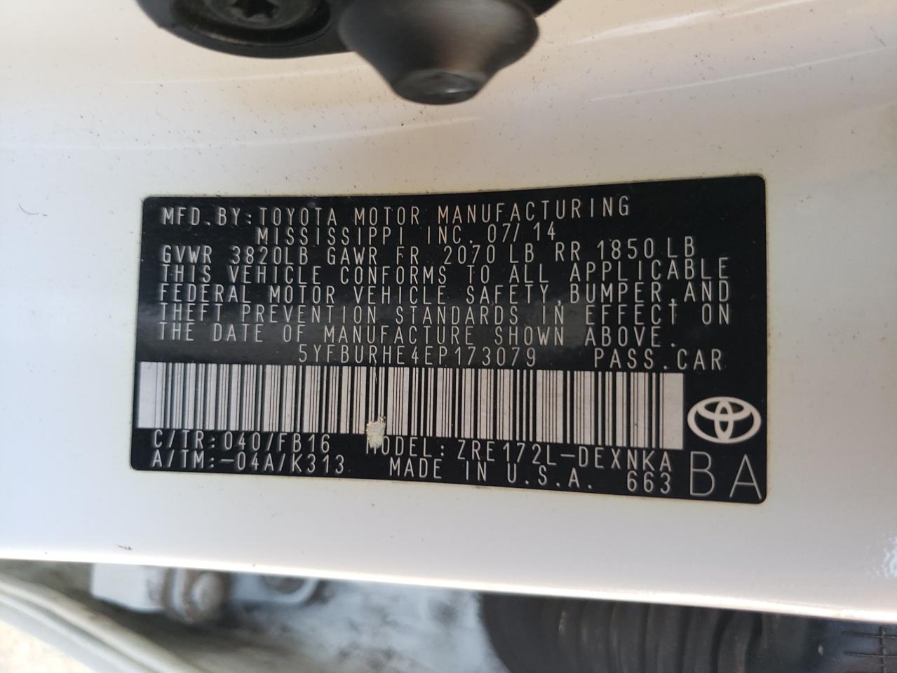 2014 Toyota Corolla L vin: 5YFBURHE4EP173079