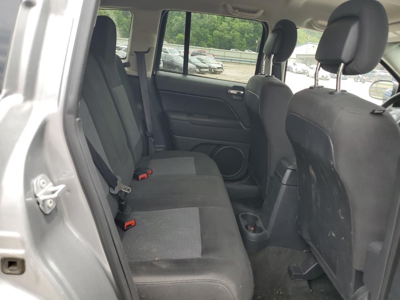 1C4NJDBB7GD776444 2016 Jeep Compass Sport