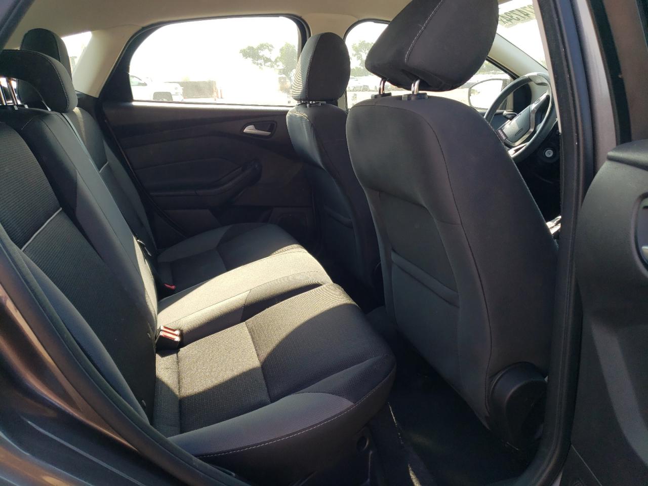 1FADP3K21EL427714 2014 Ford Focus Se