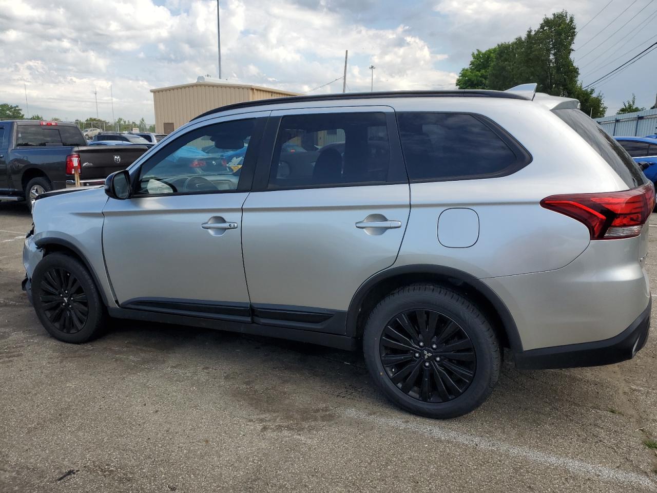 2020 Mitsubishi Outlander Se vin: JA4AZ3A30LZ028377