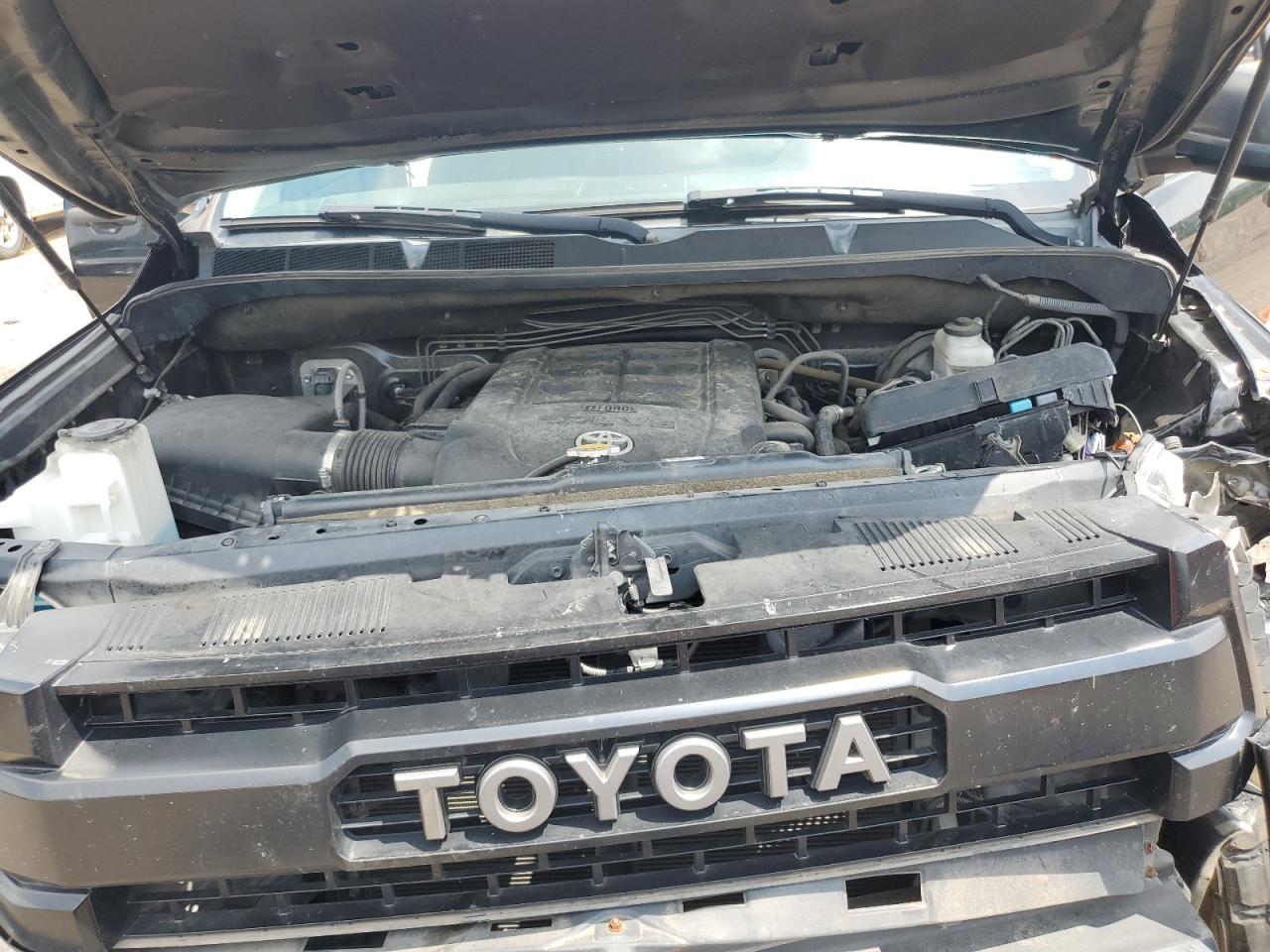 5TFDW5F12HX643398 2017 Toyota Tundra Crewmax Sr5