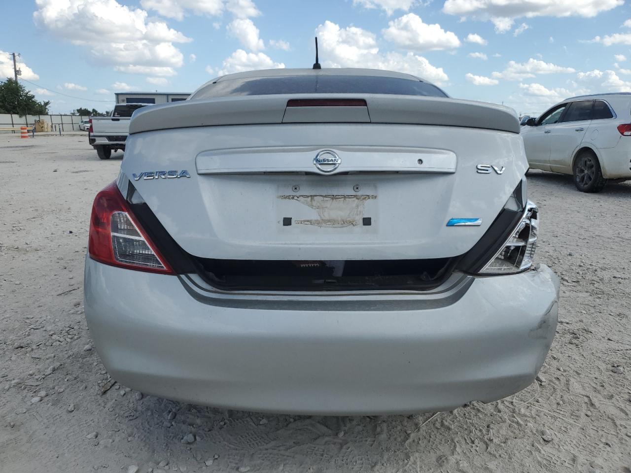 3N1CN7AP0EK453752 2014 Nissan Versa S