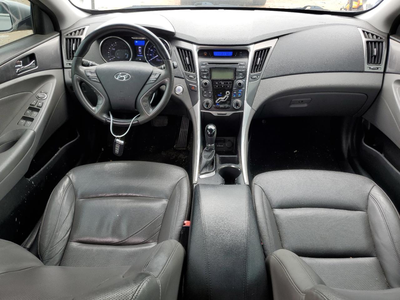 2012 Hyundai Sonata Hybrid vin: KMHEC4A43CA056241