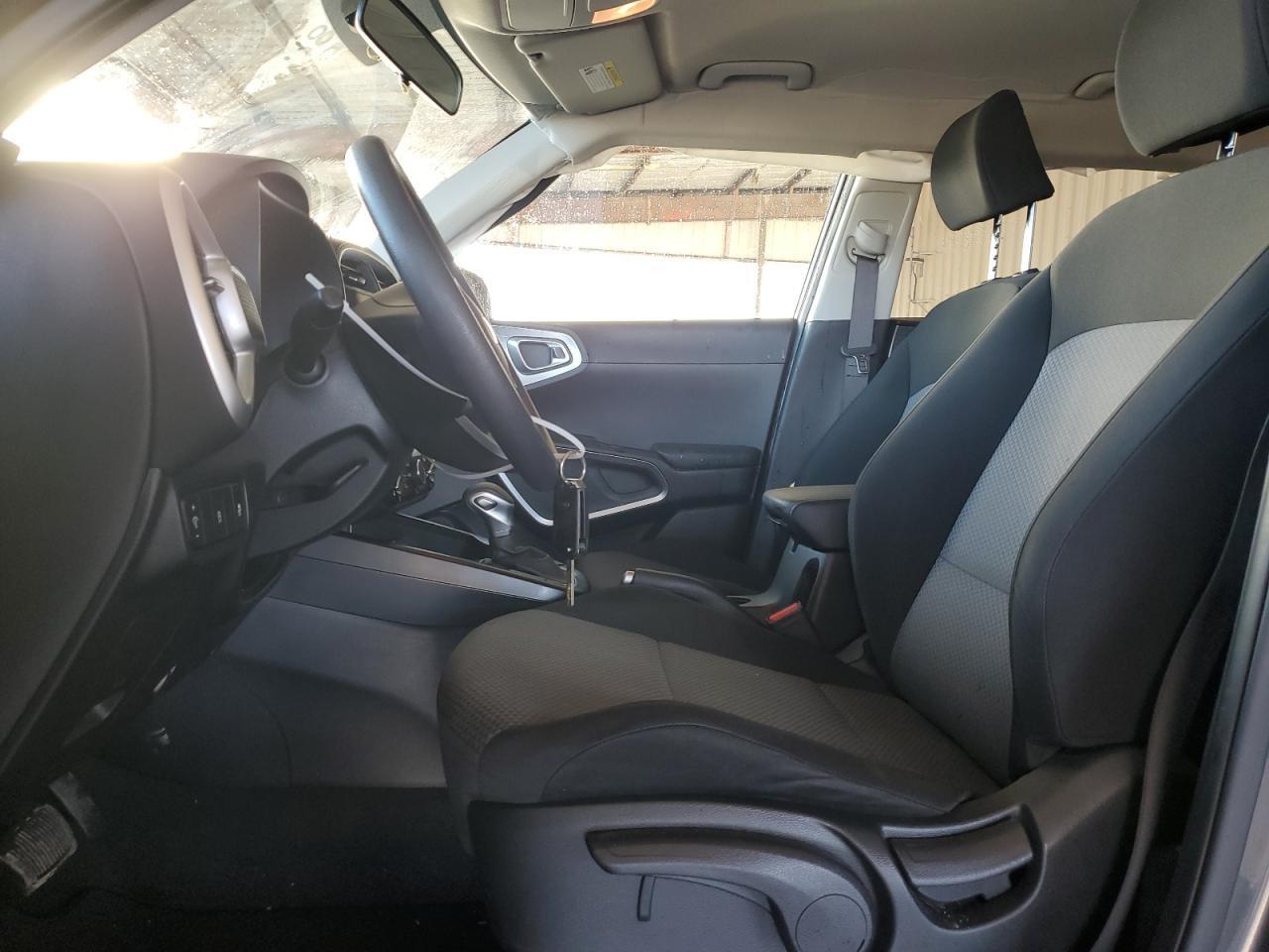 KNDJ23AU3L7098891 2020 Kia Soul Lx