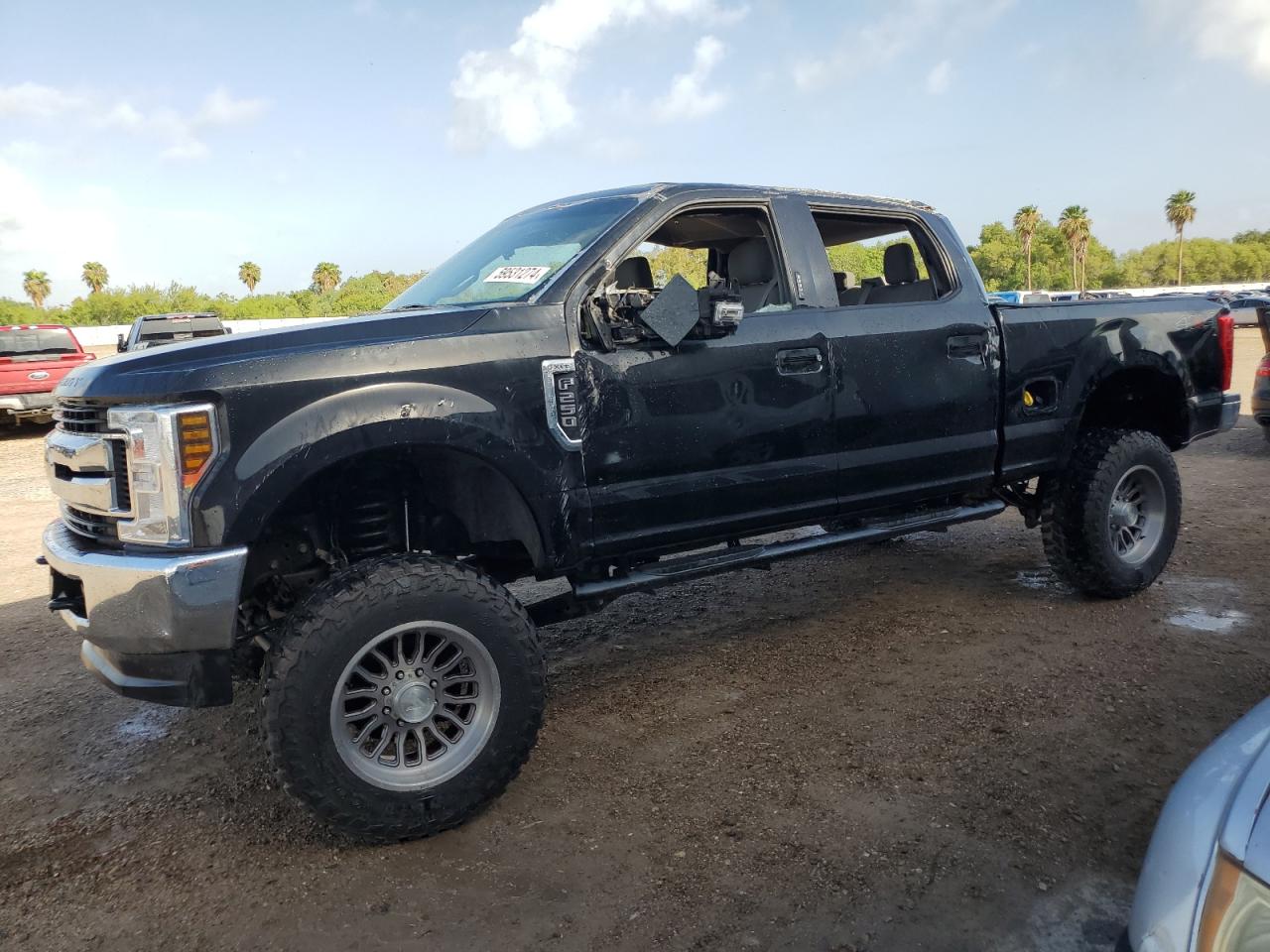 2018 Ford F250 Super Duty vin: 1FT7W2B6XJEC43653