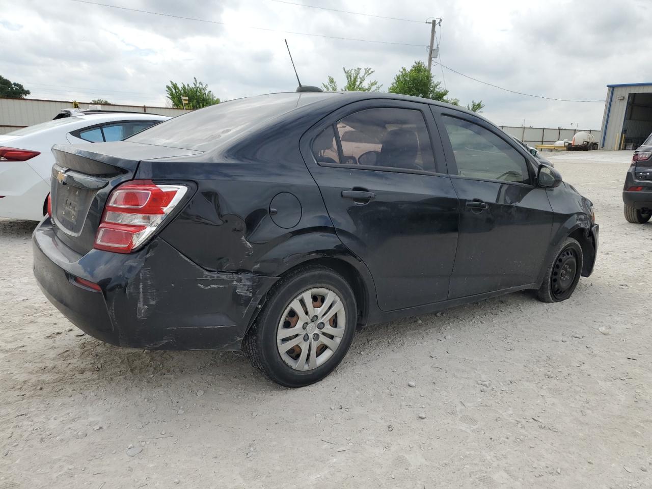 2017 Chevrolet Sonic Ls vin: 1G1JB5SH6H4152098