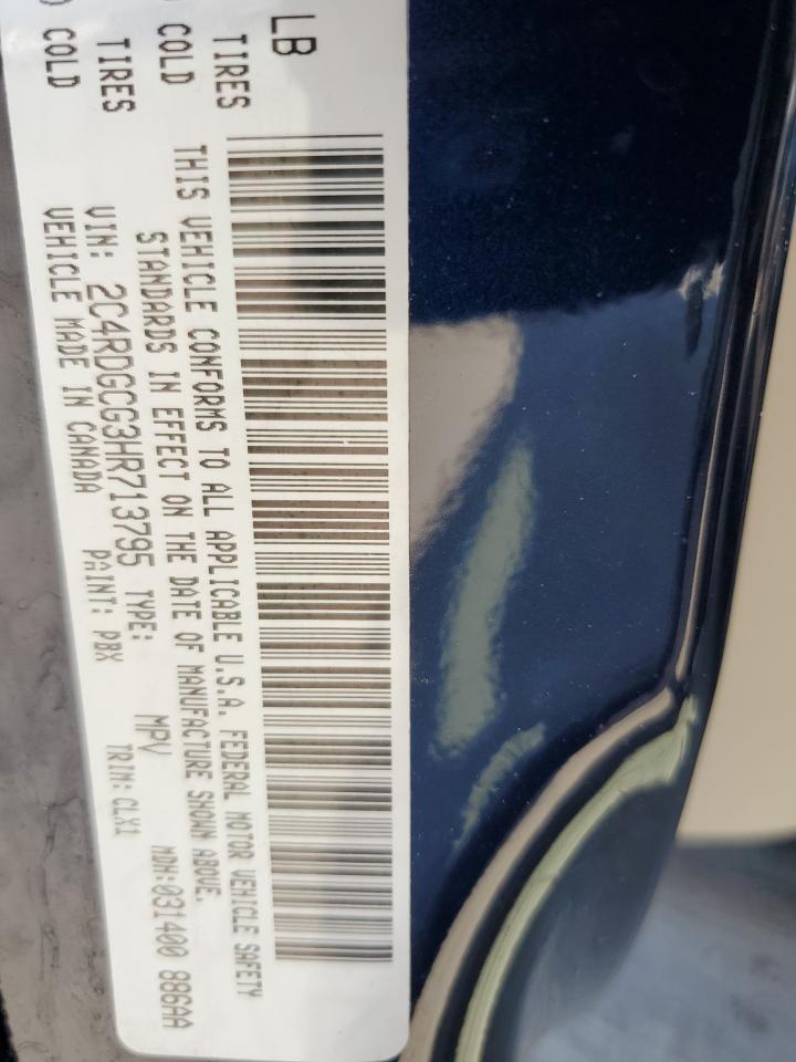 2C4RDGCG3HR713795 2017 Dodge Grand Caravan Sxt