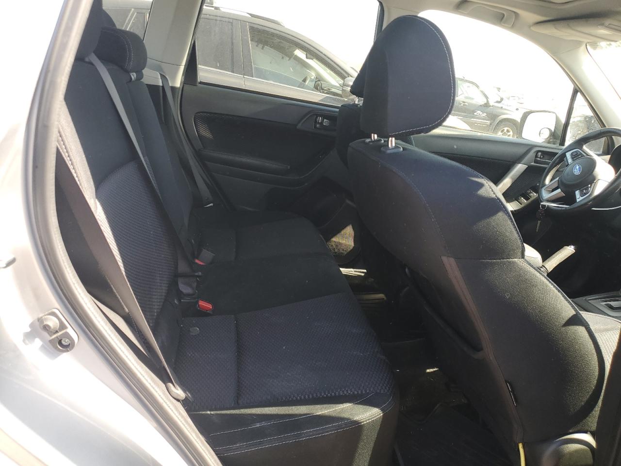 JF2SJAEC2HH414524 2017 Subaru Forester 2.5I Premium