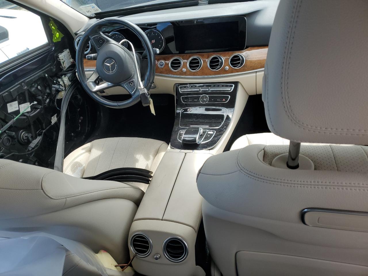 WDDZF4JB0JA453730 2018 Mercedes-Benz E 300