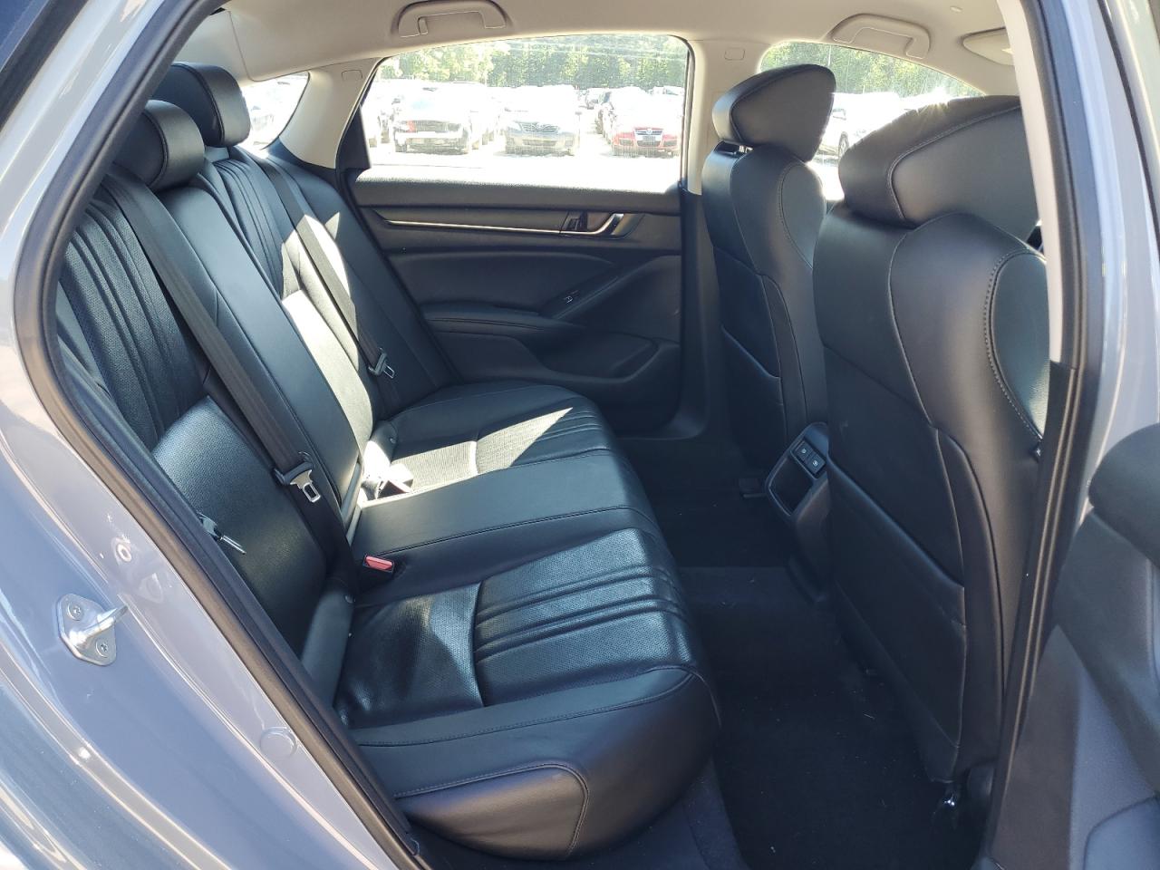 1HGCV1F41NA114560 2022 Honda Accord Sport Se