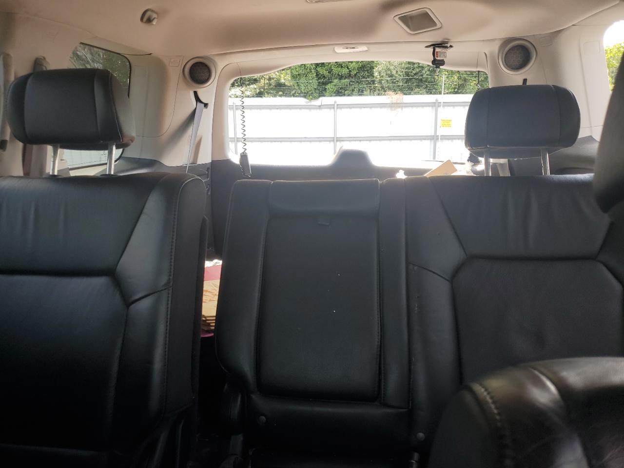 5FNYF4H99BB084576 2011 Honda Pilot Touring