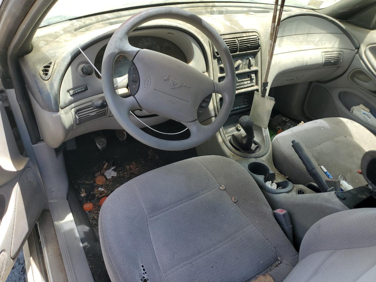 1FAFP4047XF203822 1999 Ford Mustang