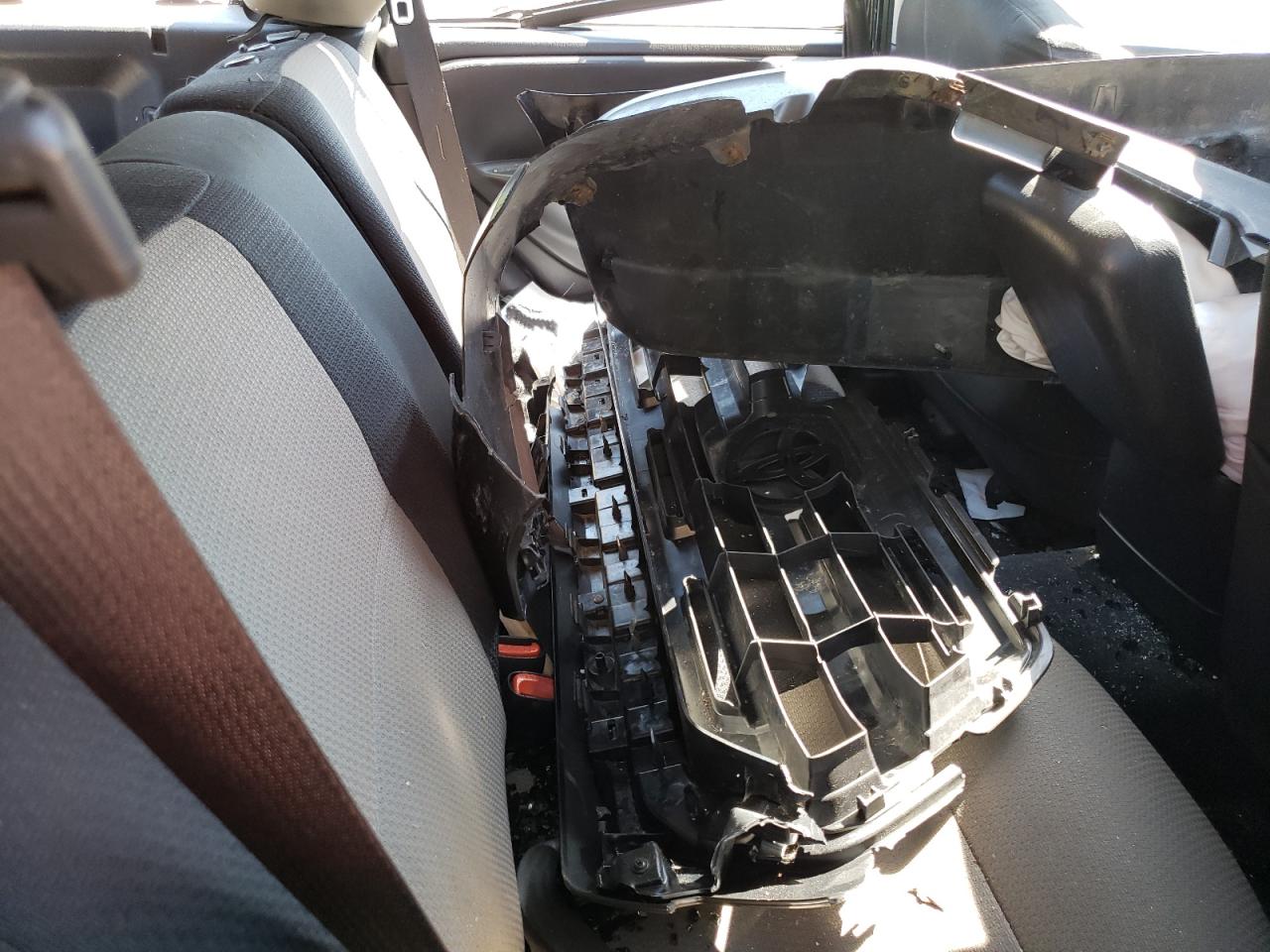 1J4GW48S84C419450 2004 Jeep Grand Cherokee Laredo