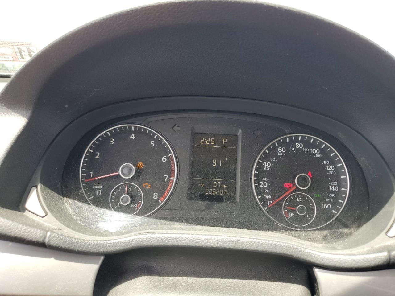 1VWAP7A38DC037073 2013 Volkswagen Passat S