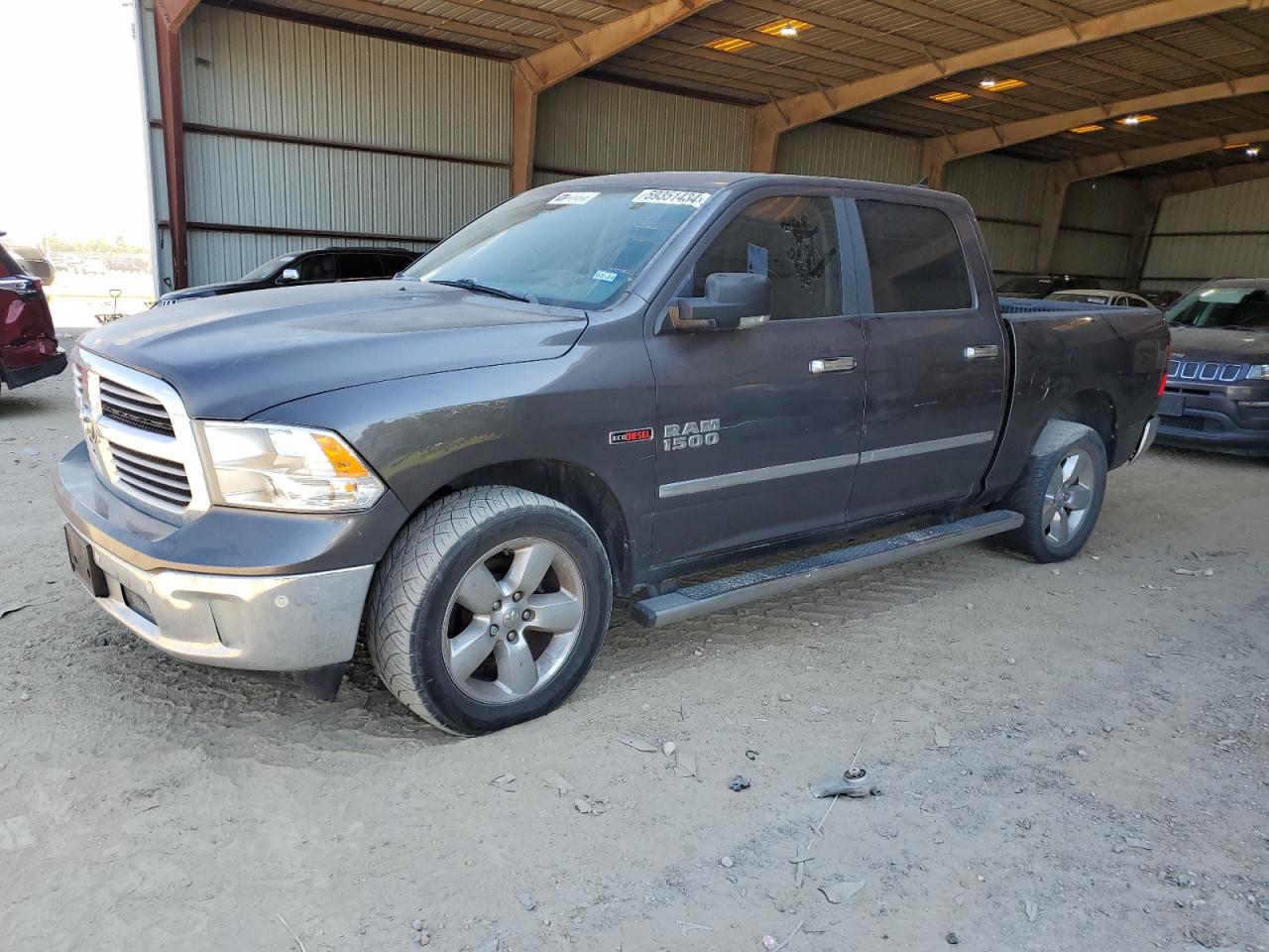 1C6RR6LM2FS686318 2015 Ram 1500 Slt