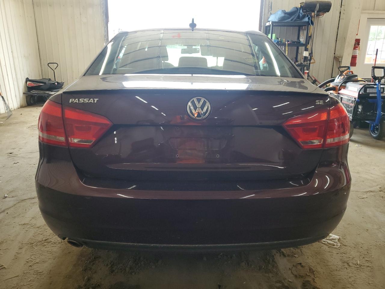 1VWBH7A32DC020996 2013 Volkswagen Passat Se