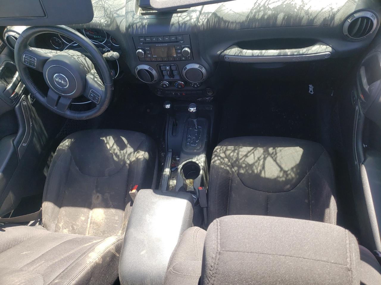 1C4BJWDG5EL263980 2014 Jeep Wrangler Unlimited Sport