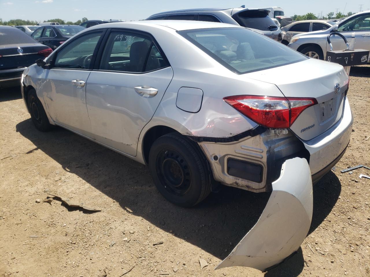 2014 Toyota Corolla L vin: 5YFBURHE9EP004014