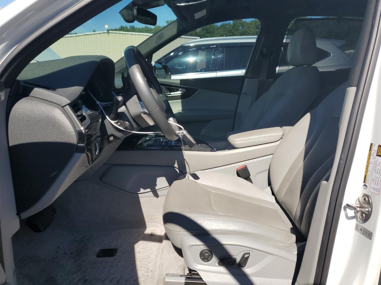 WA1LAAF78KD000449 2019 Audi Q7 Premium Plus
