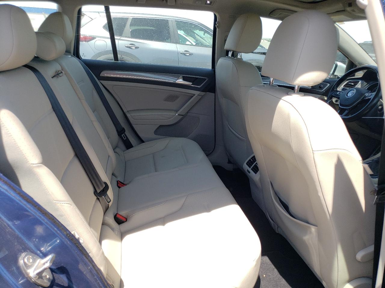 3VWH17AU1HM532955 2017 Volkswagen Golf Alltrack S