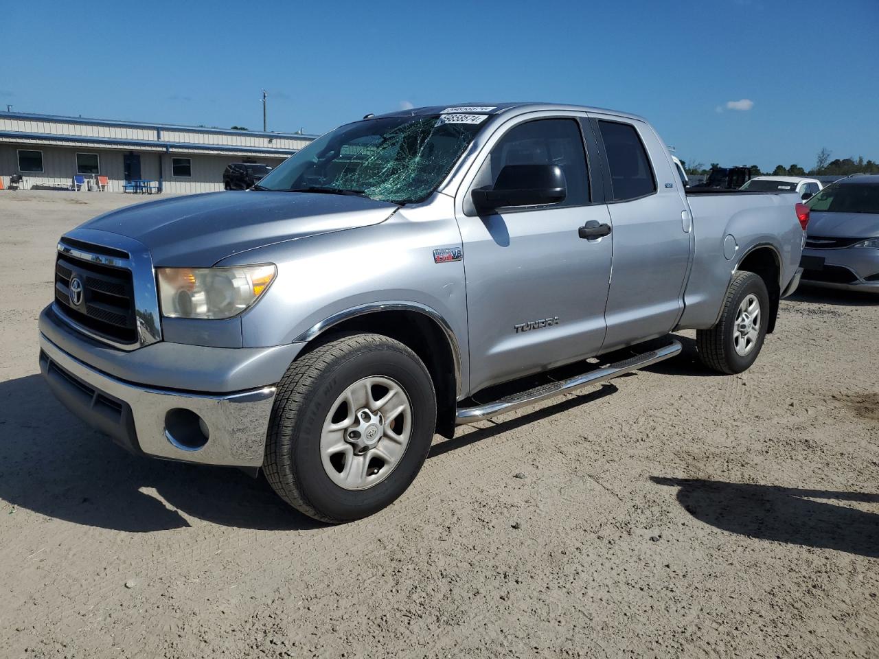 5TFRY5F15BX115717 2011 Toyota Tundra Double Cab Sr5