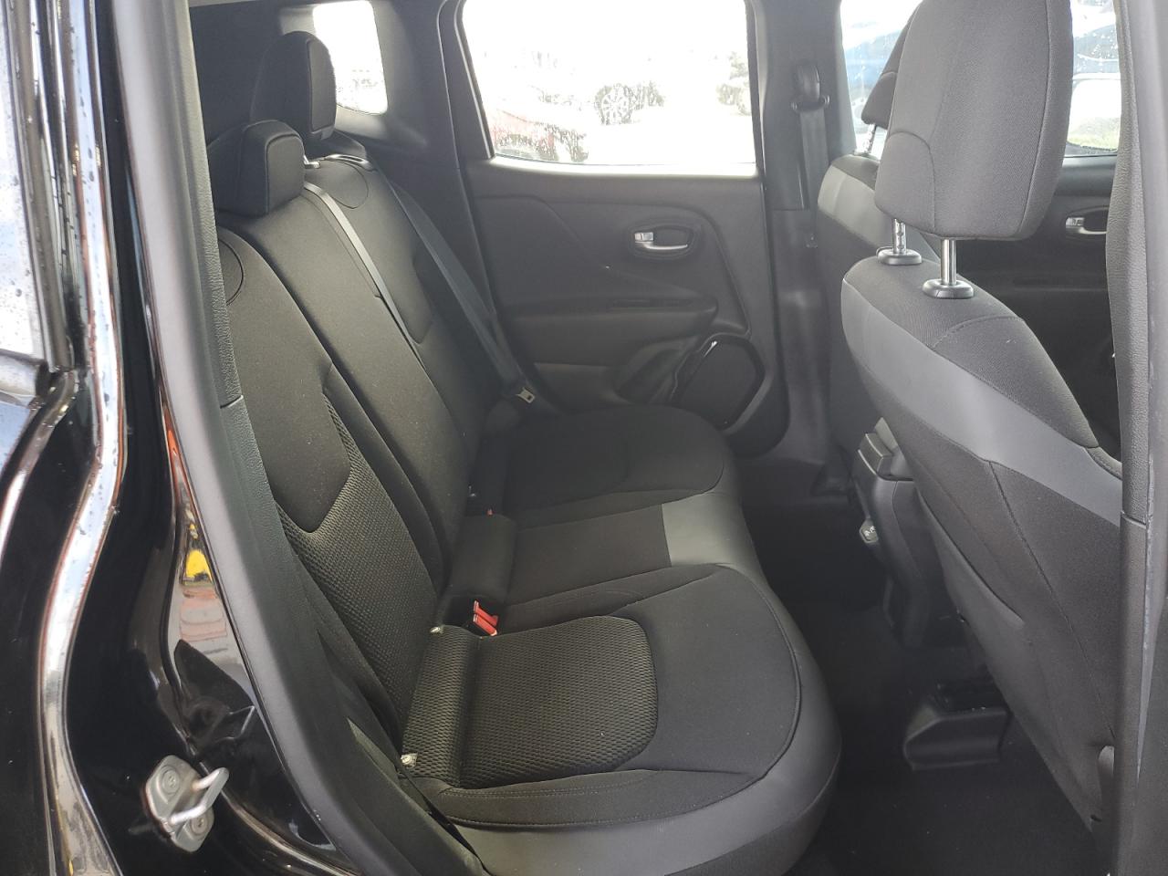 ZACNJABBXKPJ86356 2019 Jeep Renegade Latitude