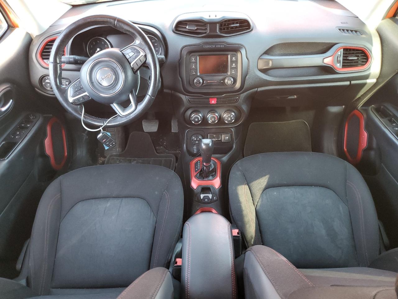 ZACCJBCT8FPC08738 2015 Jeep Renegade Trailhawk