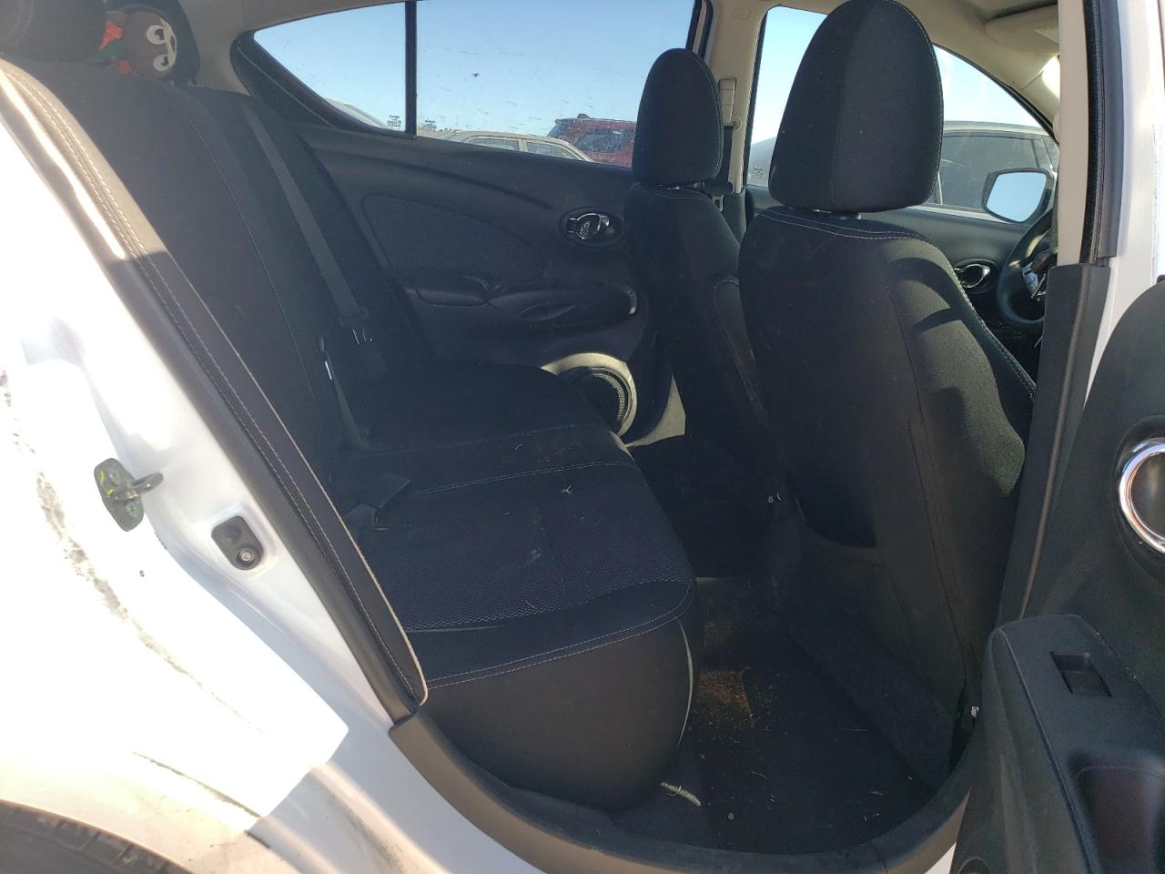 3N1CN7AP3FL881326 2015 Nissan Versa S